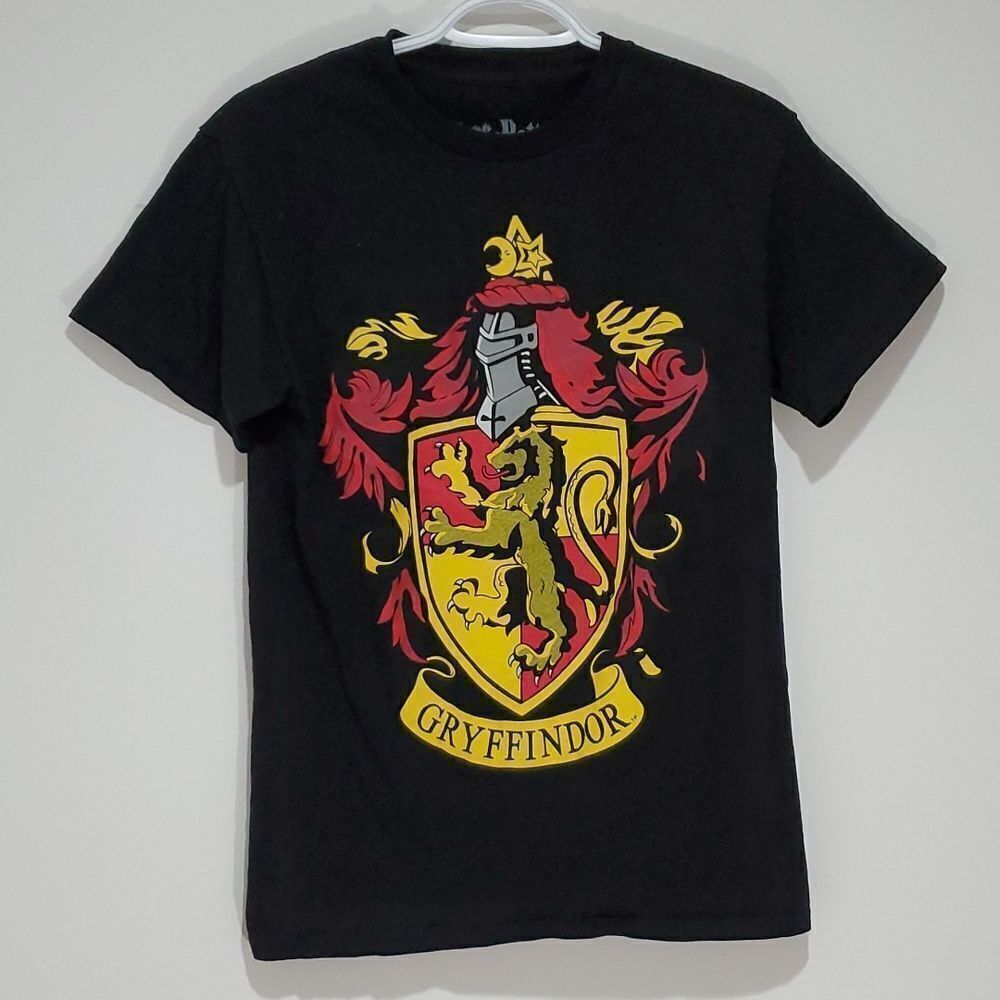 Harry Potter small black Gryffindor short sleeve shirt